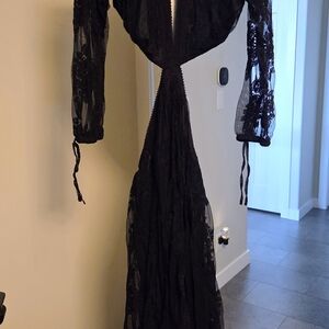 Elegant Black Lace Maxi Dress